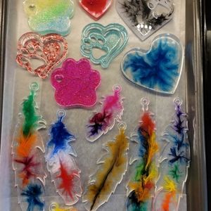 Suncatchers, ornaments, tags, personalized party favors, wedding or baby showers